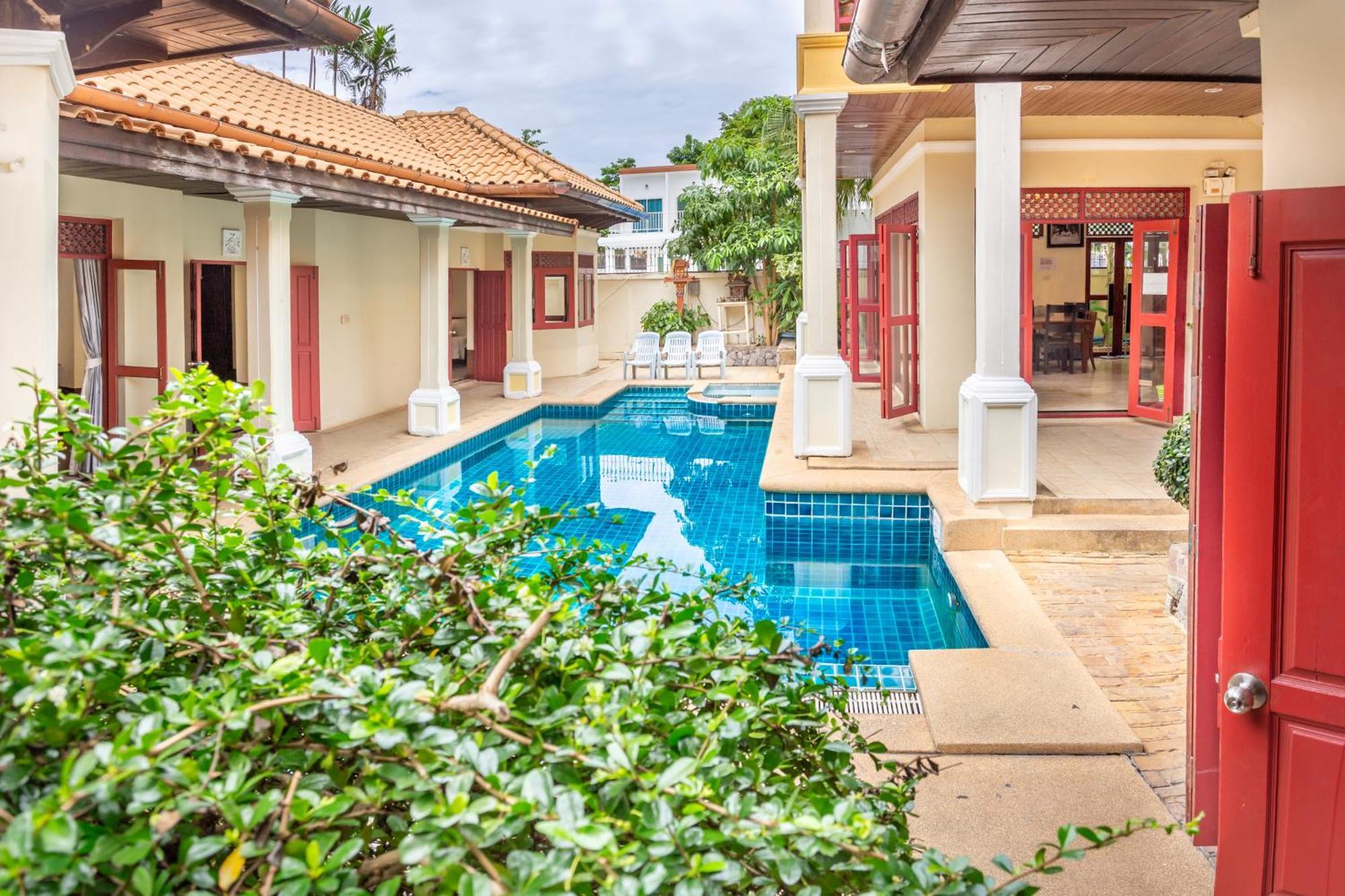 Bali Pool Villa, 5 Min To Walking Street & The Beaches Pattaya Buitenkant foto